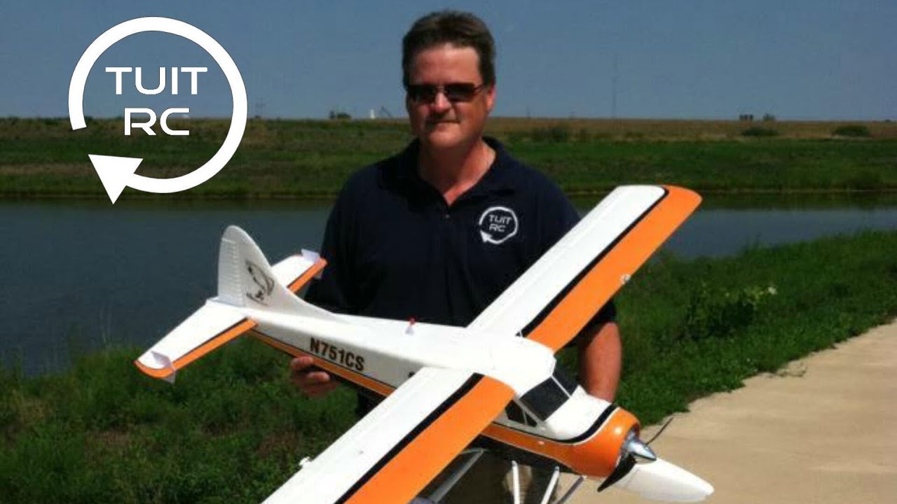Flying the Flyzone DHC-2 Beaver Airplane With Chris Sydor From Hobbico