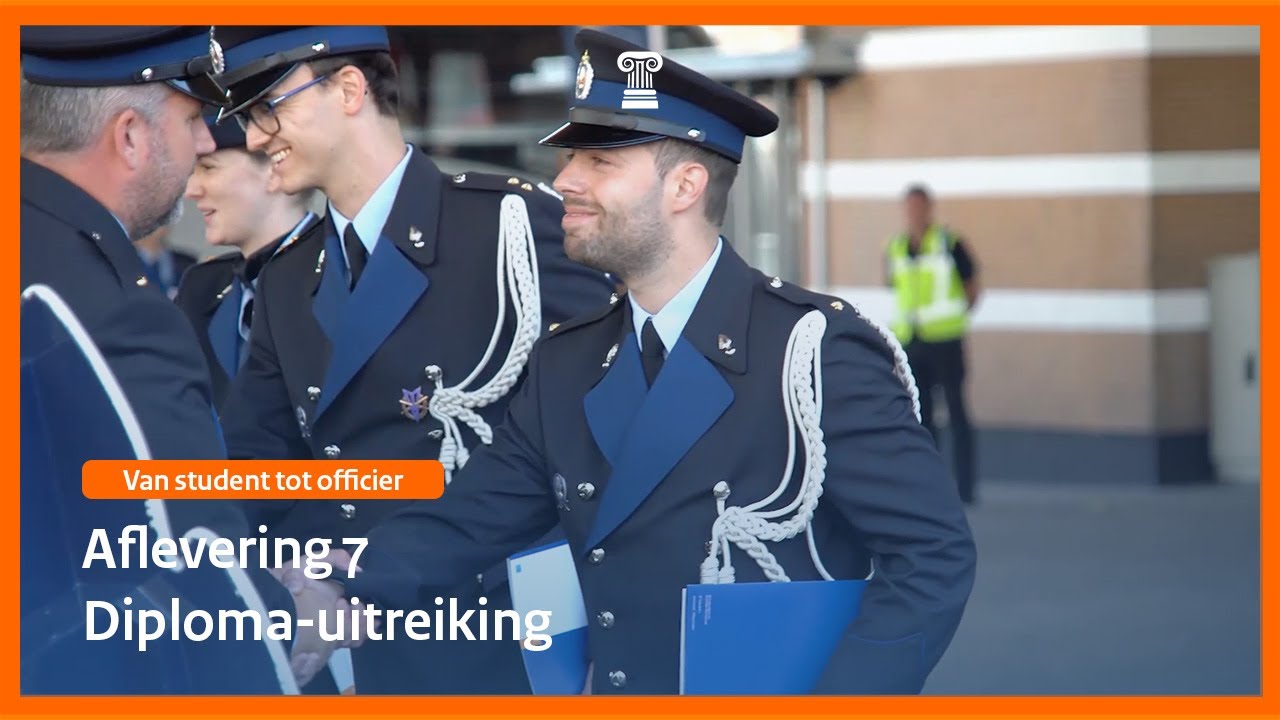Aflevering 7: De diploma uitreiking - Van student tot officier