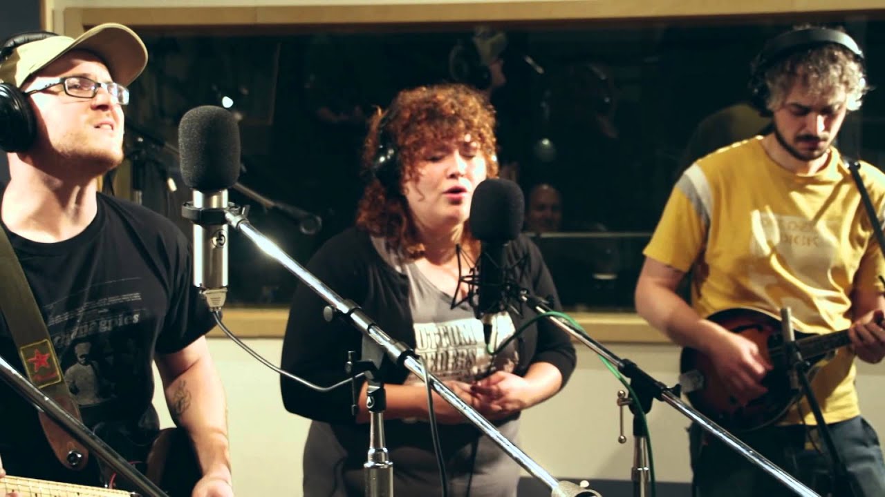 909 Sessions: The Grisly Hand - 'Any Other Way' | The Bridge
