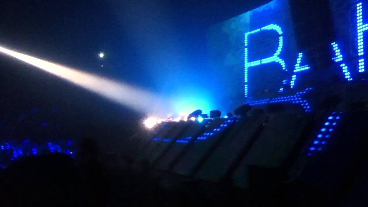Dimitri Vegas & Like Mike - Bringing The World The Madness @ Sportpaleis Anwerp (2)