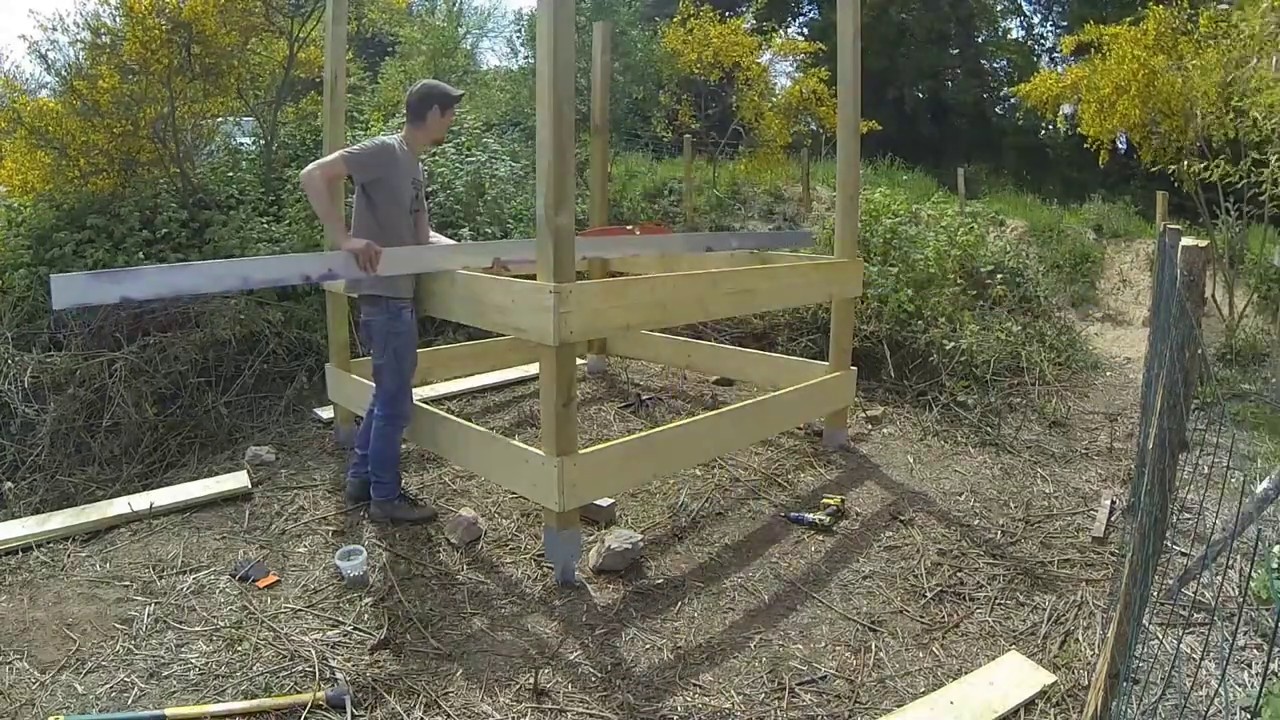 Construction d'une Cabane sur Pilotis (pour chèvres)