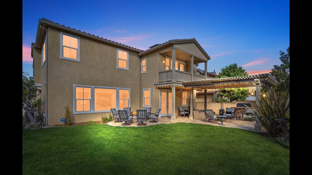 Stunning home in Orange County hills near nature trails that lead to Laguna Beach - 100 Bottlebrush