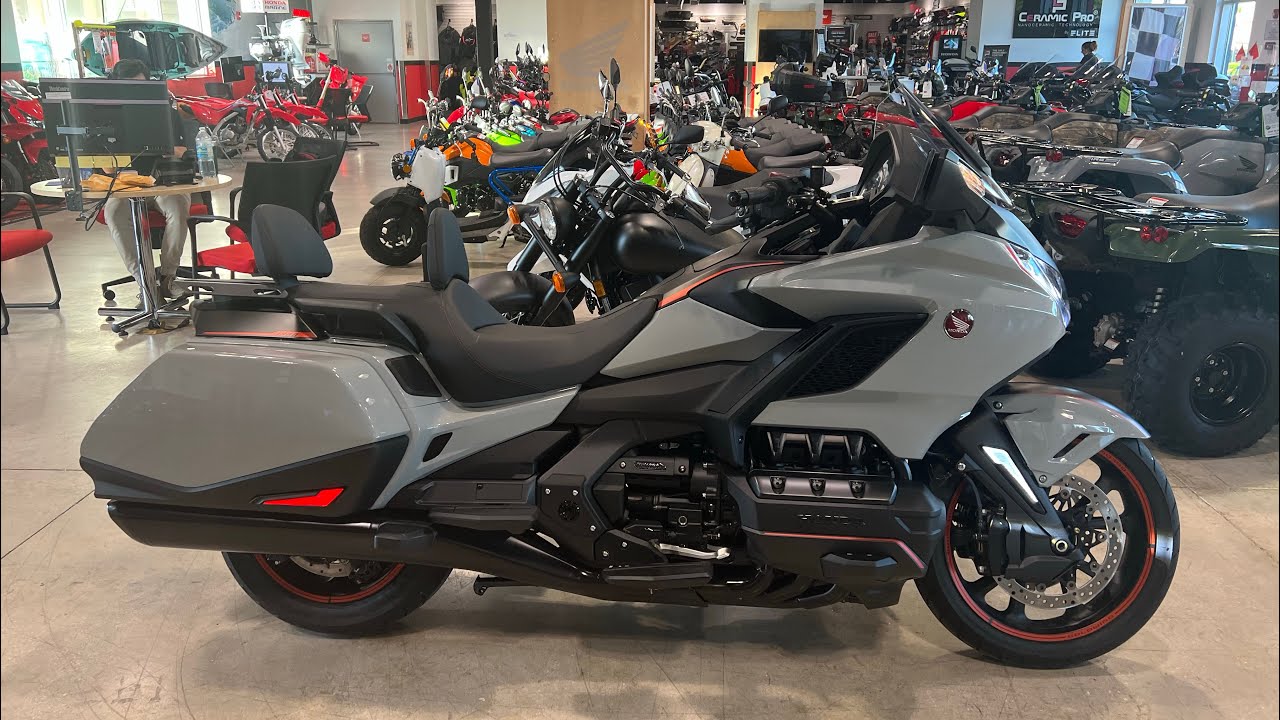[4k] 2021 Honda GOLDWING sport with accessories startup and walkthrough