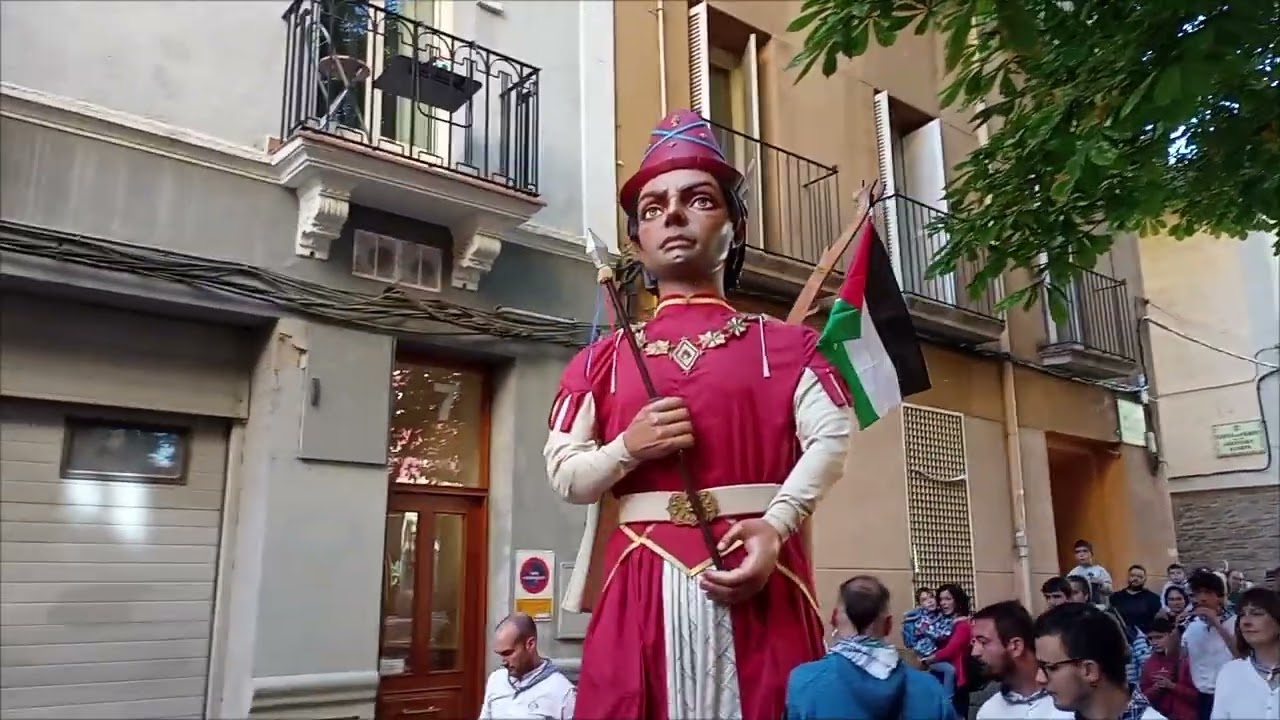 Gigantes del Casco viejo de Pamplona 2025