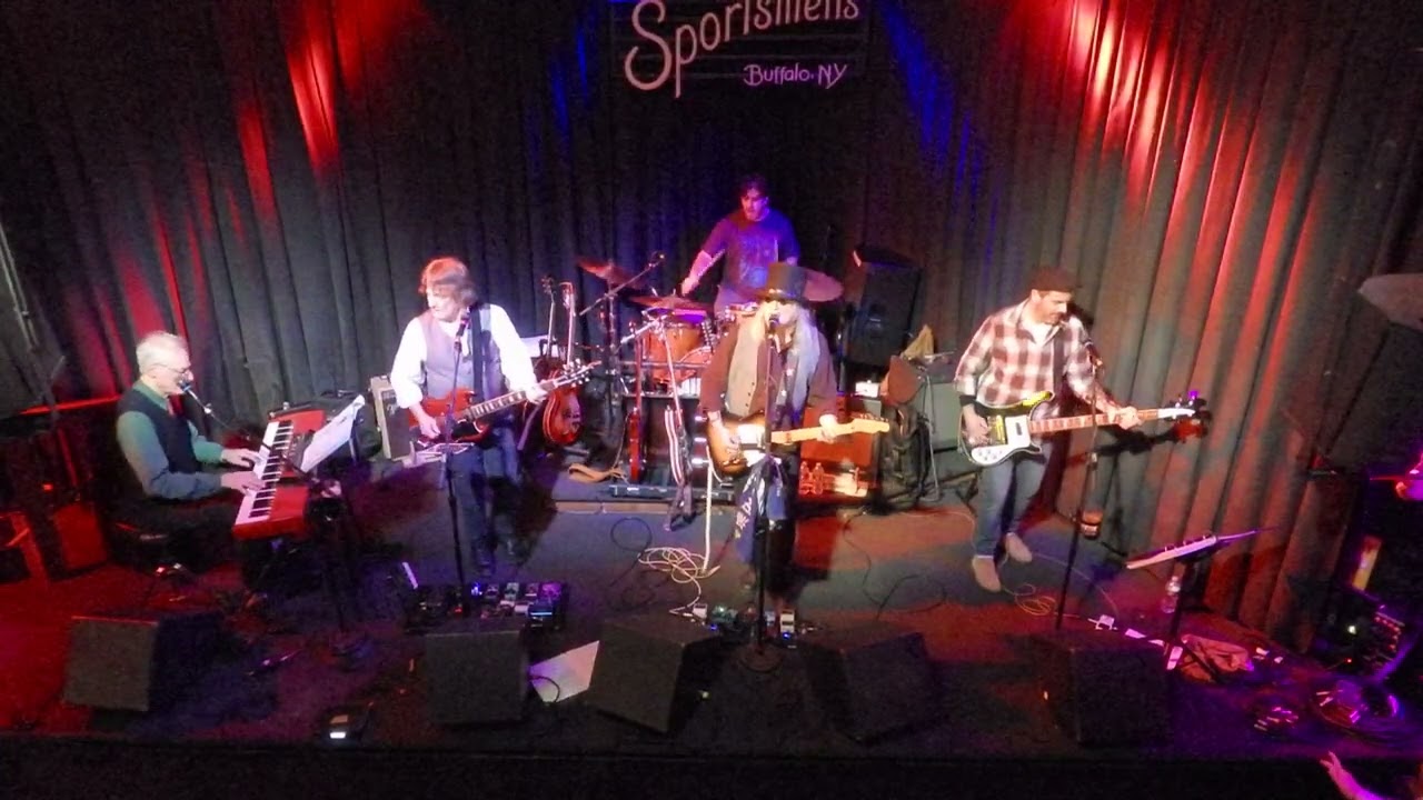Stoneflower Performing 