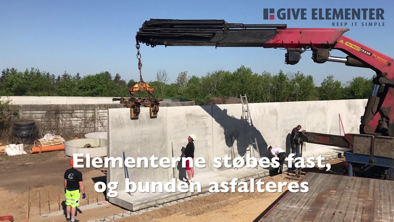 Give Elementer ensilage-silo montering