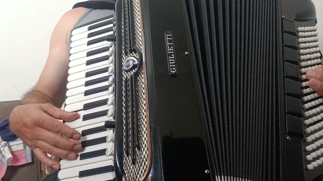 aula. La cumparsita, tango