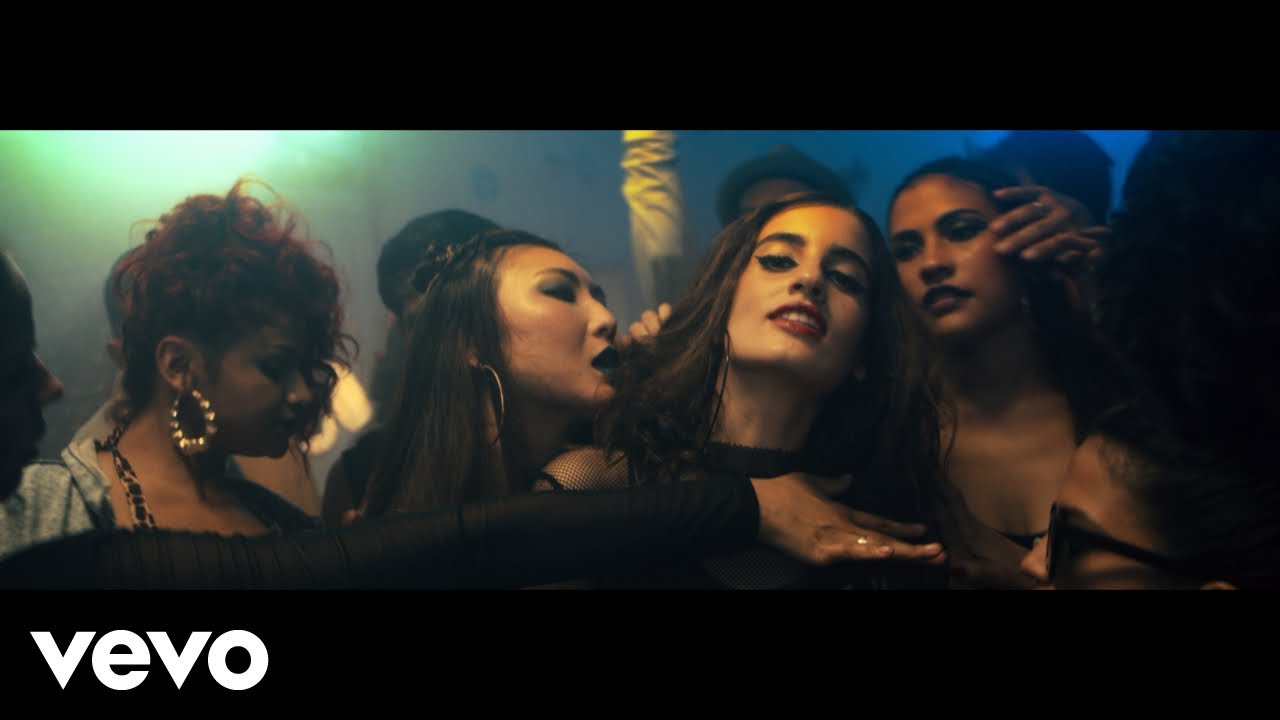 ANIA - Bailando ft. Young Eiby