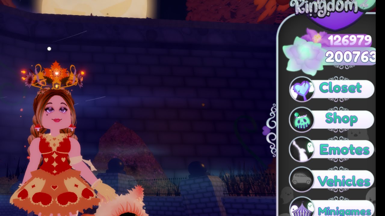 I bought everything in the halloween shop (200k ghost plants) Royalty Kingdom 2
