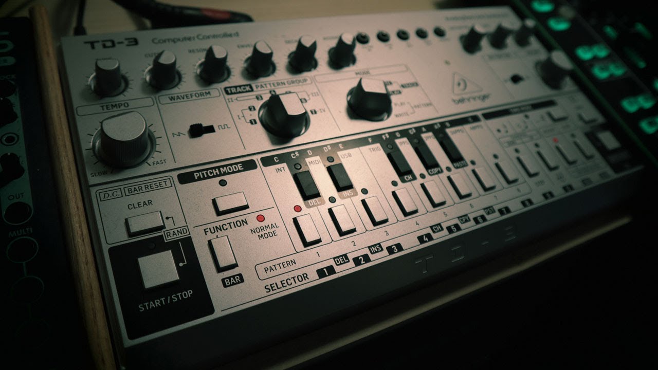 PYSHTORIAL #5 : BEHRINGER TD3 (303) RECENZJA I PROGRAMOWANIE