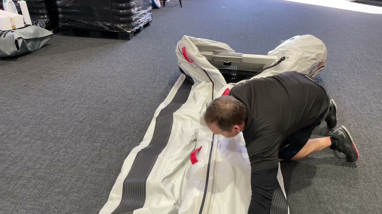 How To Pack Down a Discovery 4.0m Inflatable Boat
