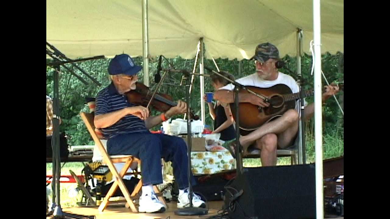 Paul David Smith & John Harrod Play Devil Eat the Groundhog at the 2008 Morehead Fiddlers Convention