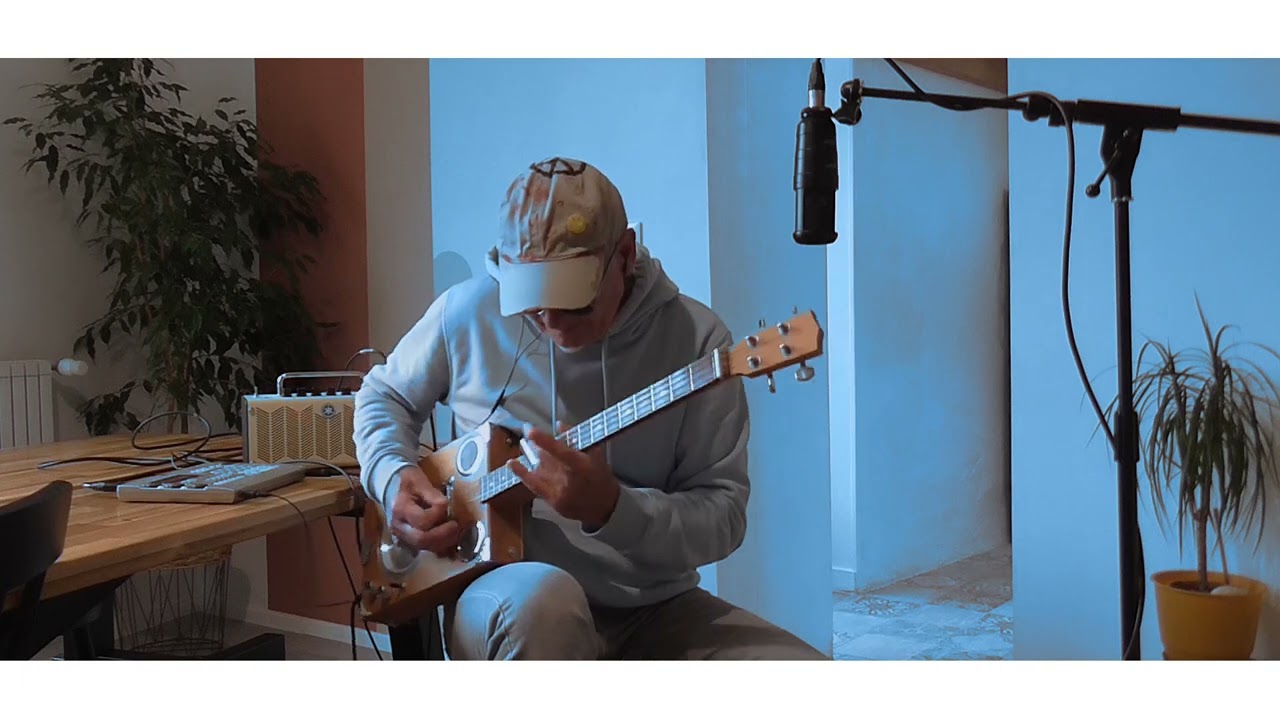 Paul Personne...Peepin 'N Hidin...Cigar Box Guitar ( cover )