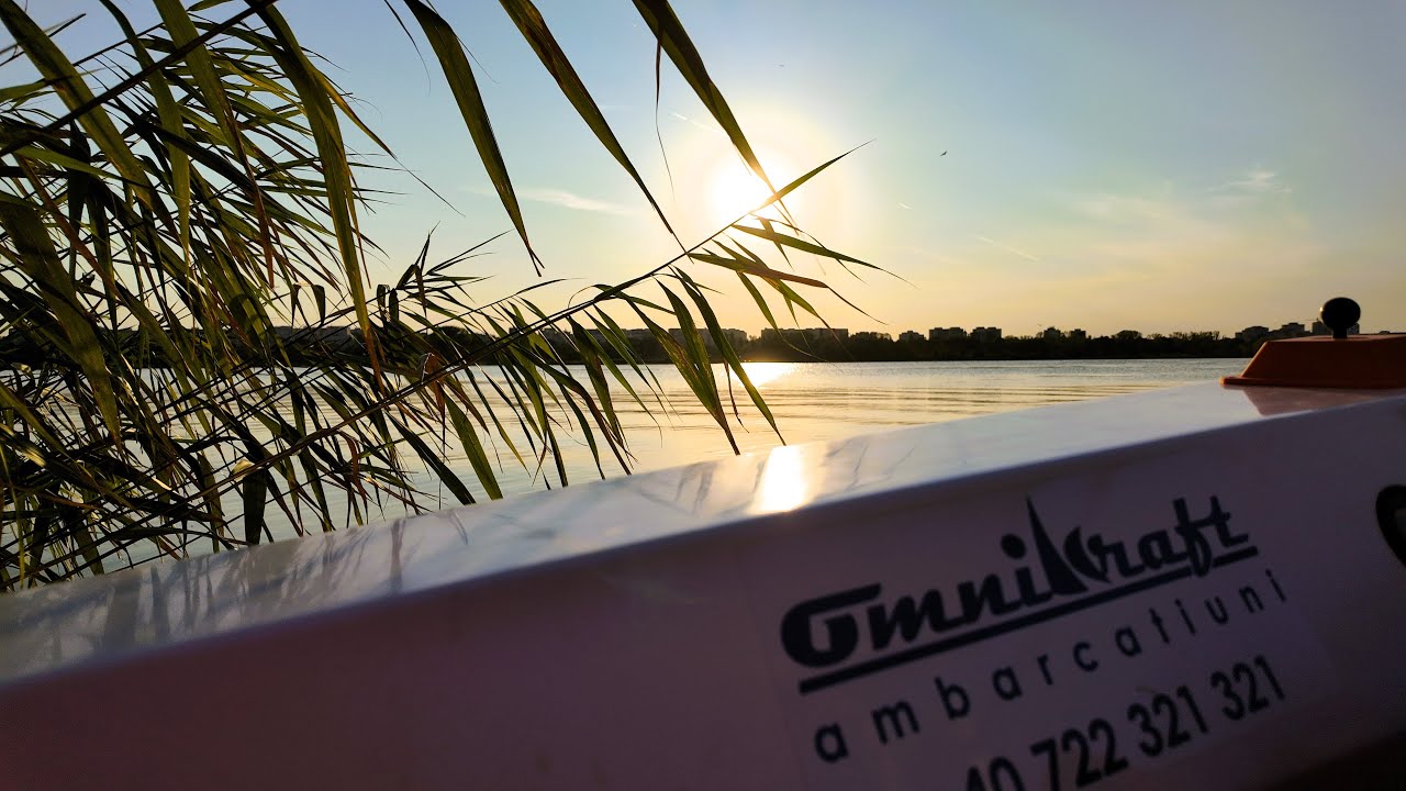 Am testat prima barcă electrică de serie produsă în România, Aquavolt 14