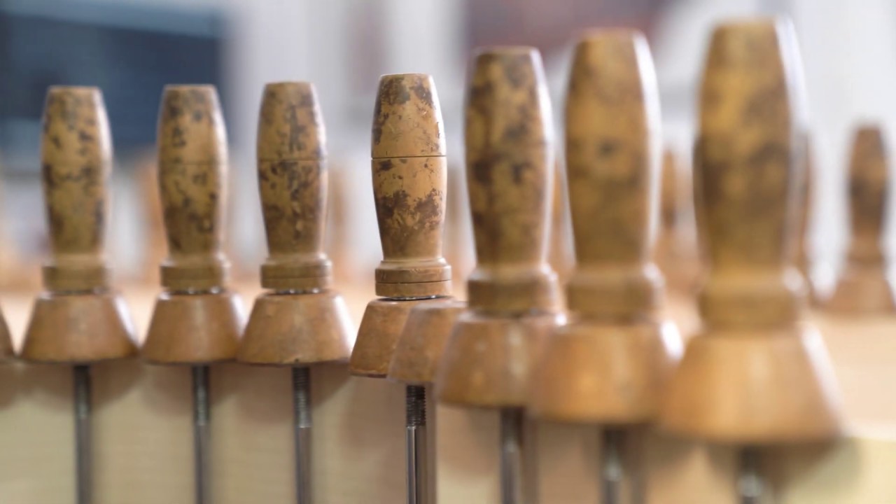 Workshop: Making a Martin Concert 4/4 Double Bass Ep 6, Glueing the Front and Back