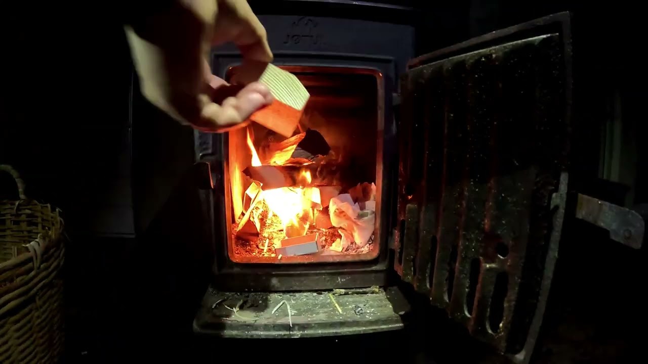 Gårdsjön på skidor   Koka soppa på kamin