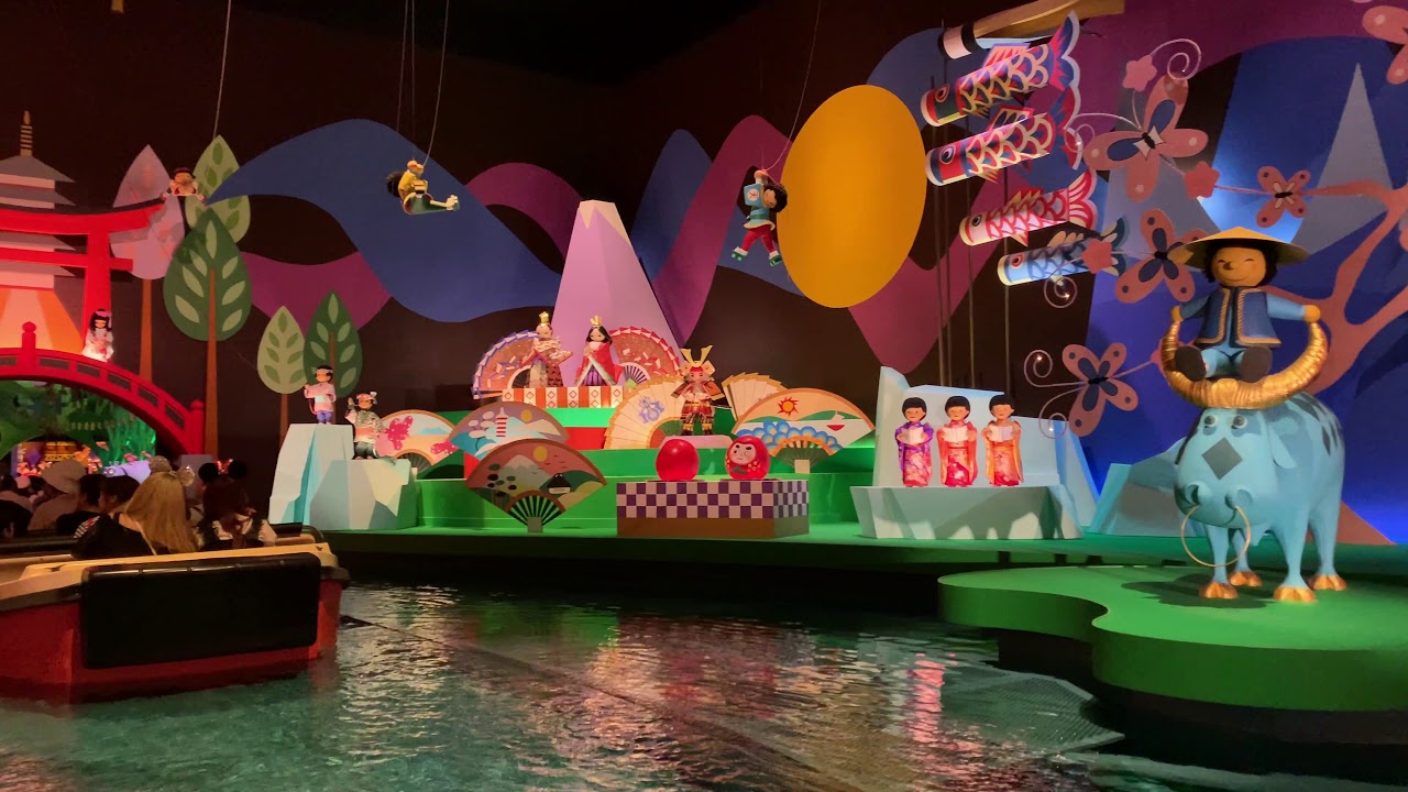 Tokyo Disneyland–It's a Small World (Smooth 4K Ridethrough 2019)