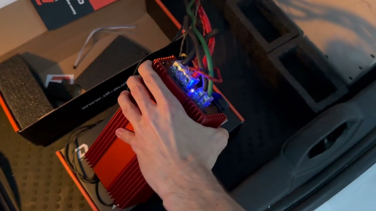 Распаковка, внешний обзор и установка DL Audio Raven Compact 1.1200