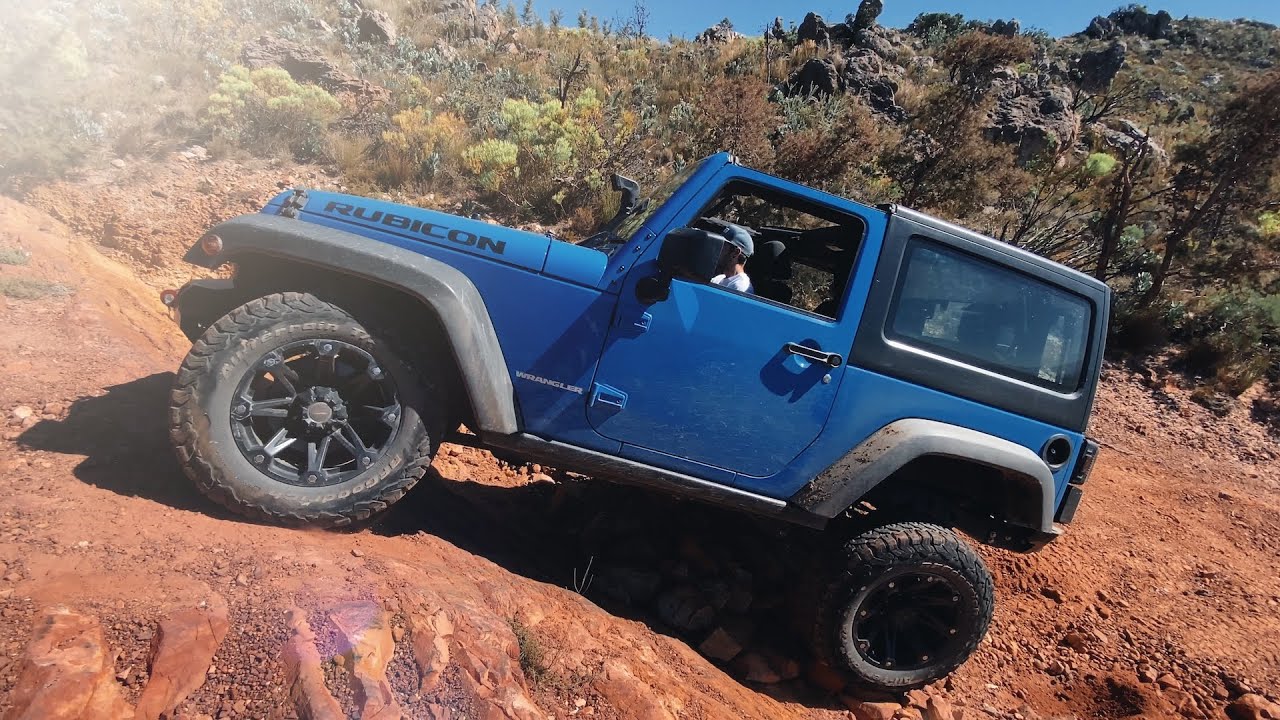 Jeeping with friends at Tierkloof 4x4 trail