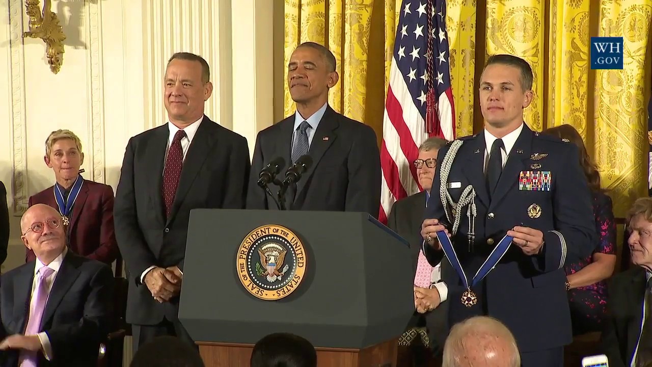 Apollo coder, 'Apollo 13' actor receive Medal of Freedom