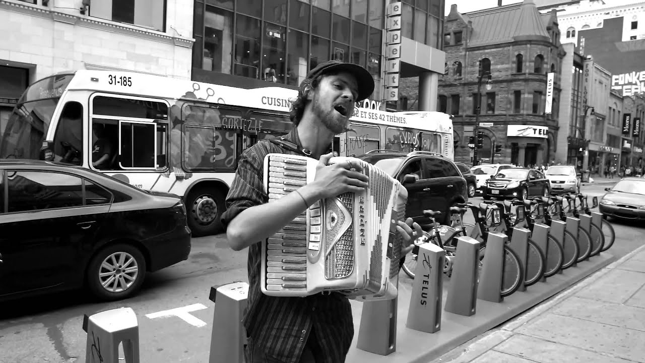 Alexandre Liagre performs The Beatles 'Eleanor Rigby' on accordion DSCF1429