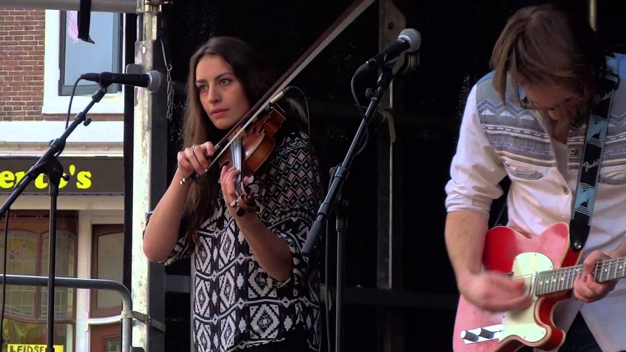 The Cosmic Carnival - Hitches  (Live)