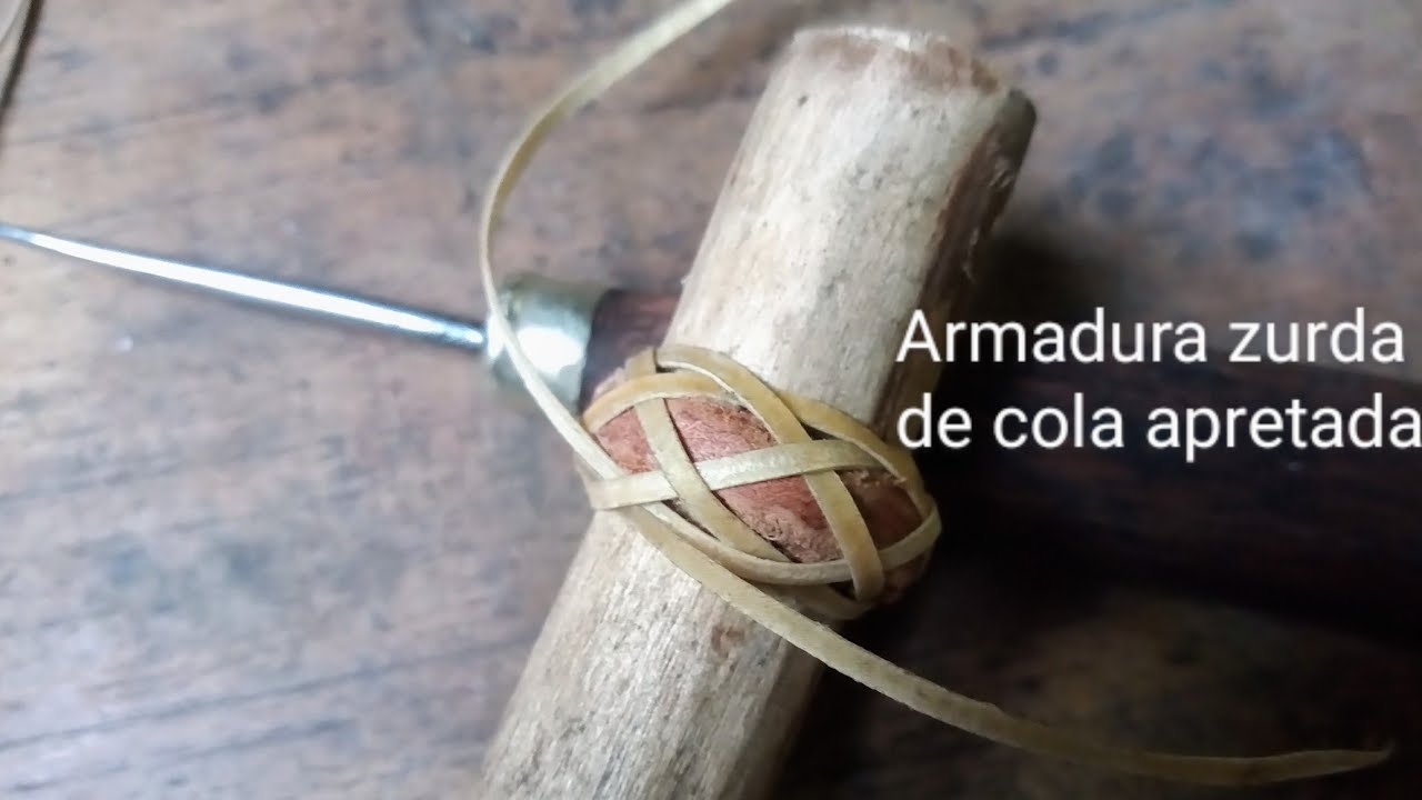 Armadura zurda de cola apretada