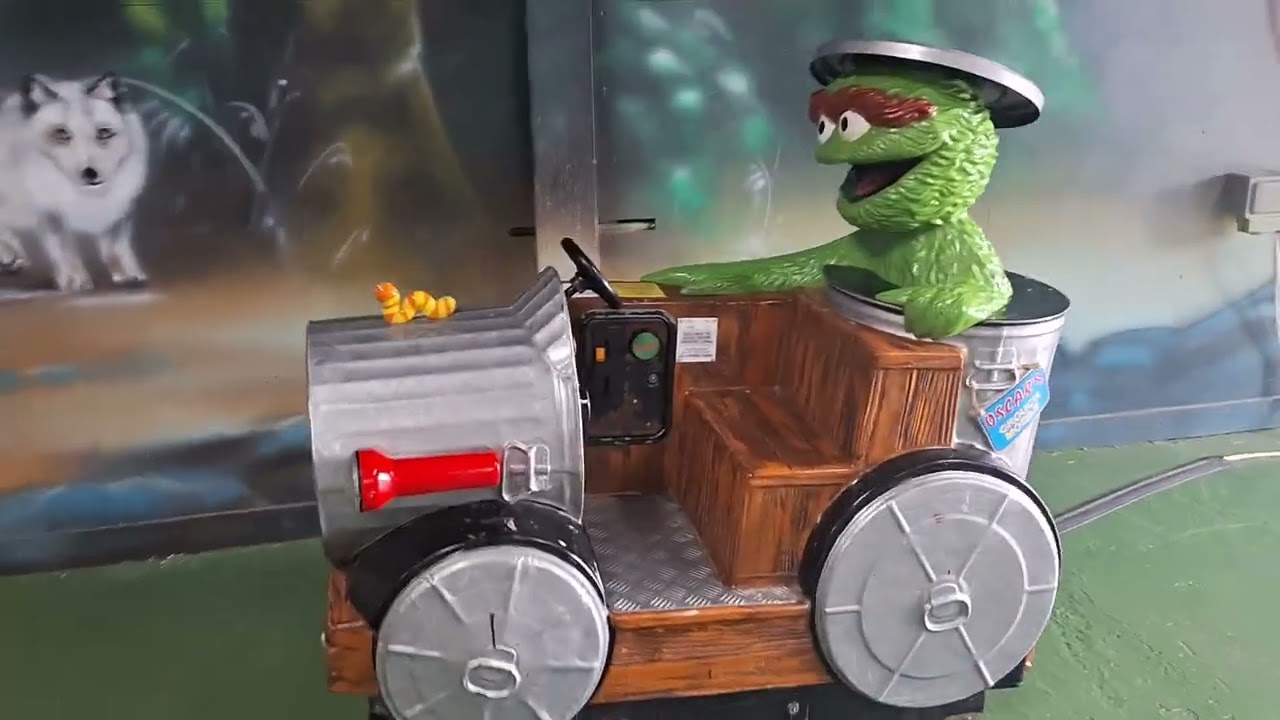 1990s Fun2Learn Oscar The Grouch Coin Operated Ride