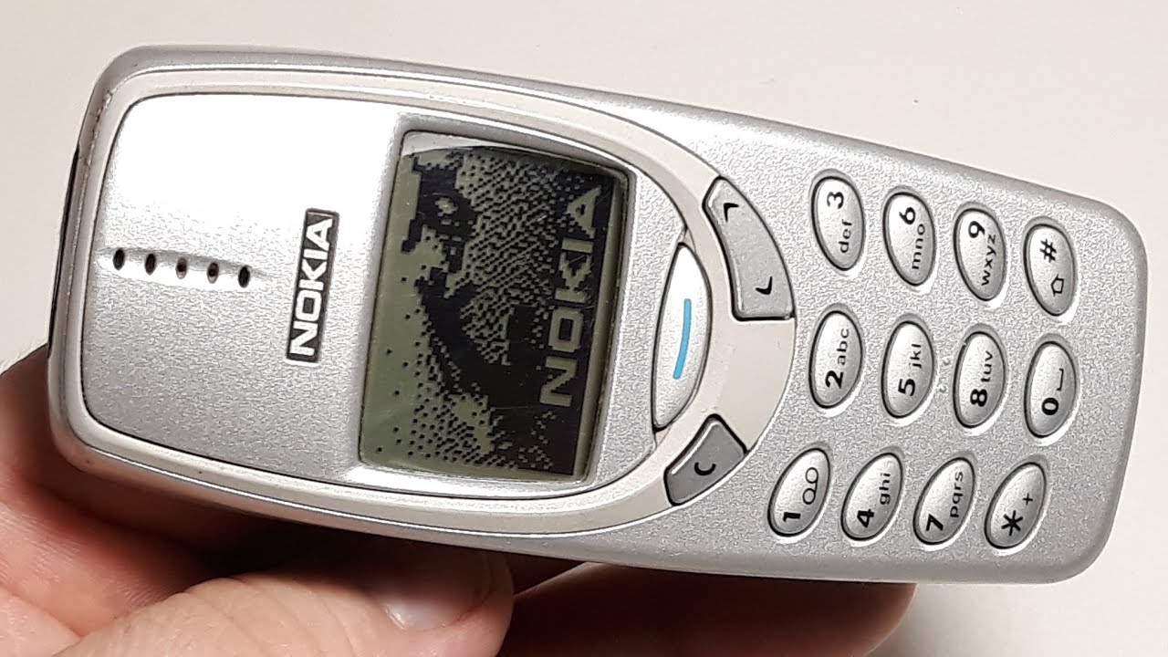 Nokia 3310 Silver. Ретро редкий телефон из Германии  2001 года выпуска. Все в оригинале