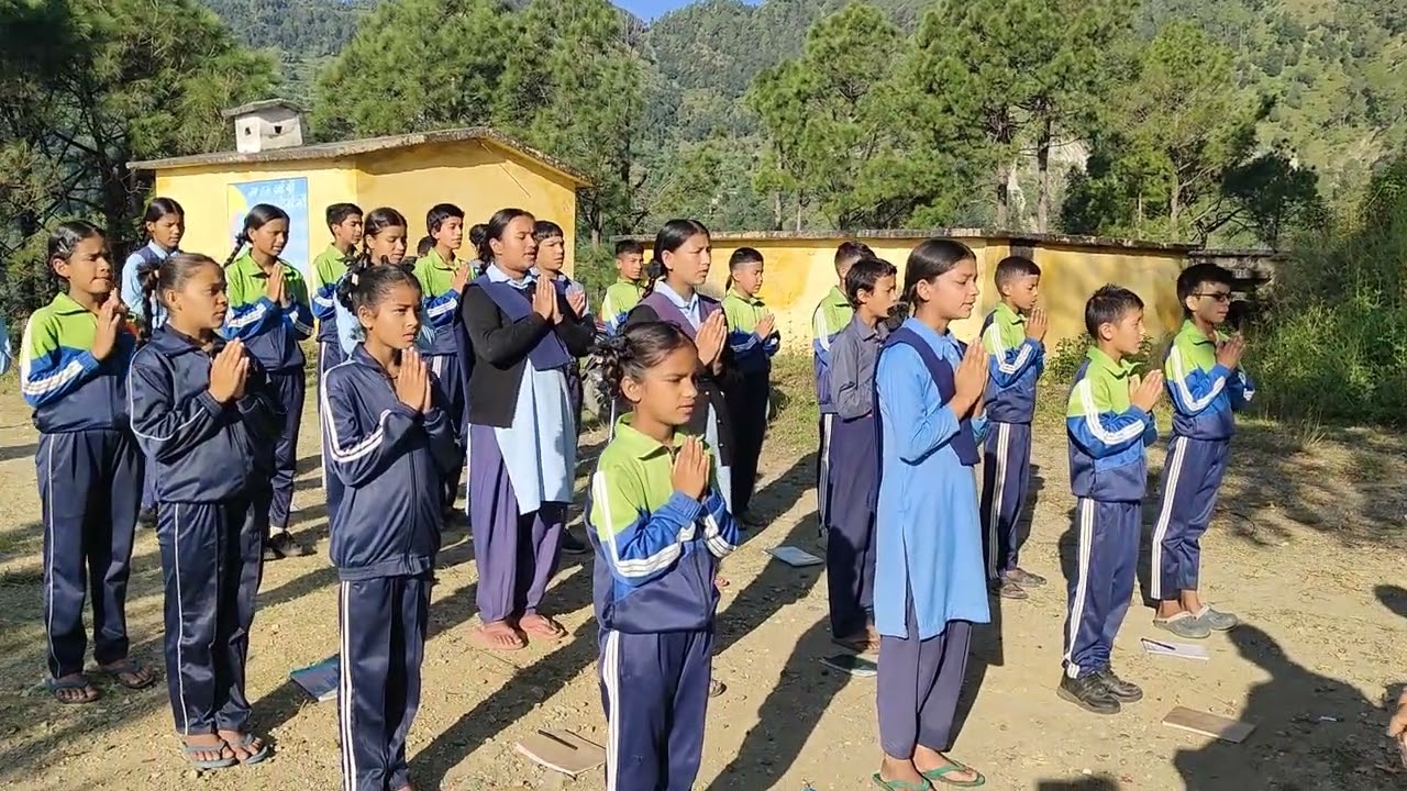 Morning prayer at my school 🙏🎒#prayer#prarthana#assembly#morningassembly#feel#feedshorts#feed#school