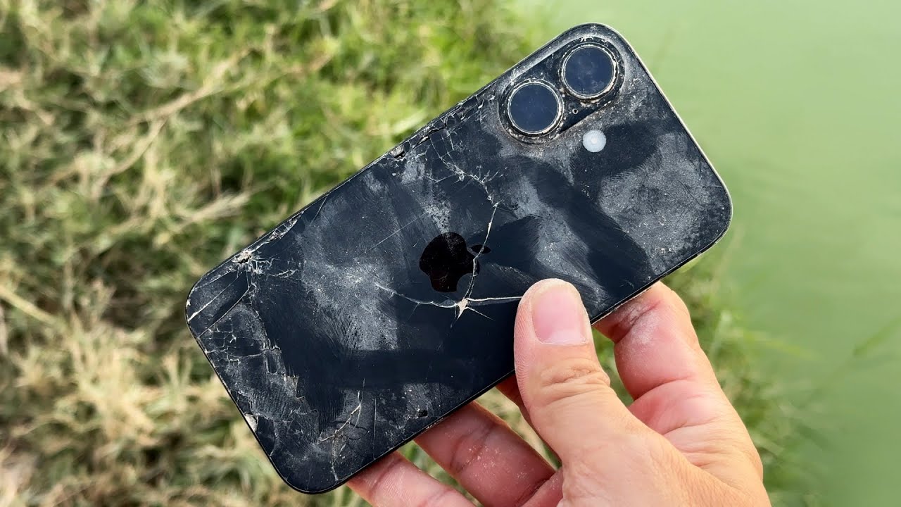 How i Restore iPhone 16 Cracked And Turn from Black into Pink Pink is so cute🥰