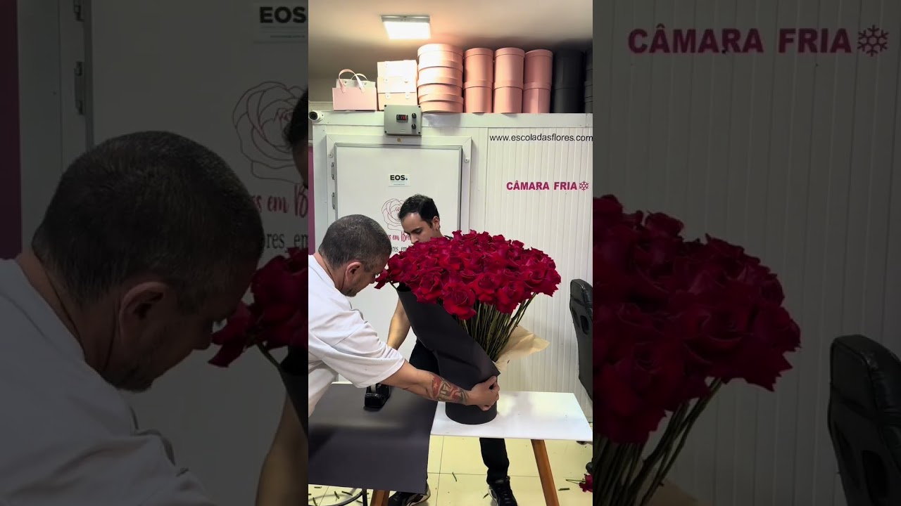 Buquê Gigante com 100 Rosas Colombianas 