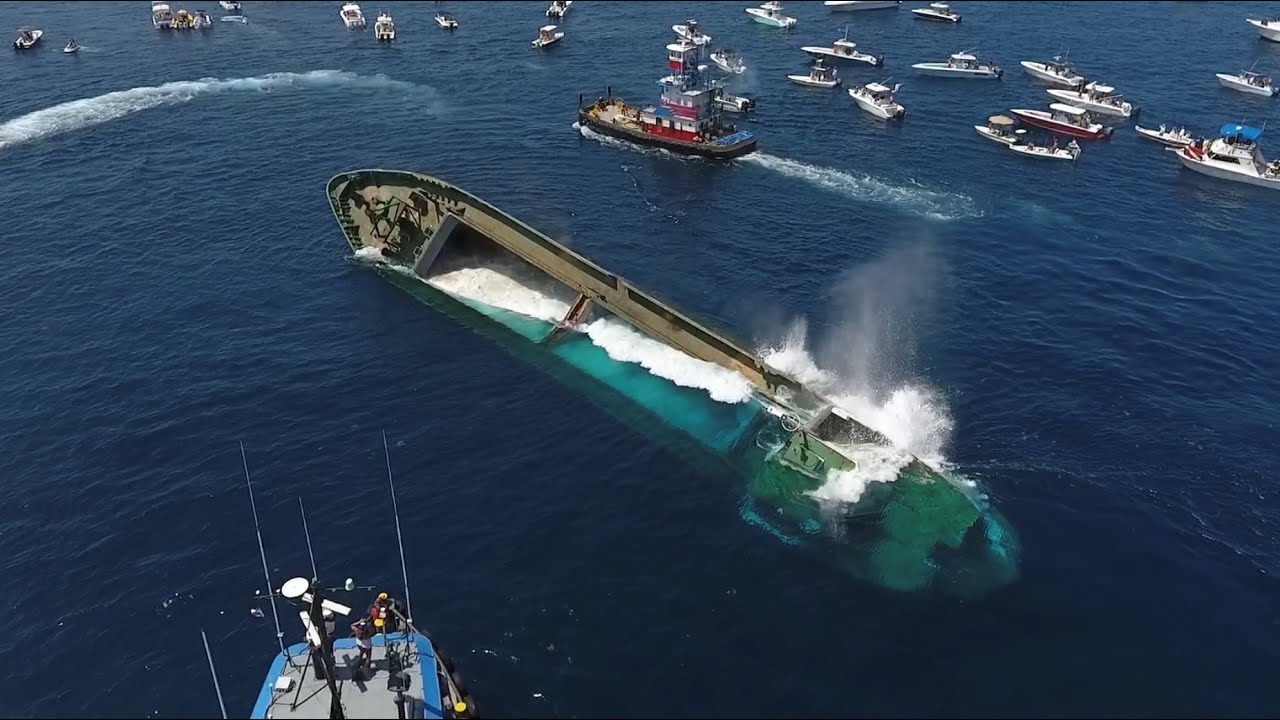 Drone Captures Sinking of 180' Cargo Ship 