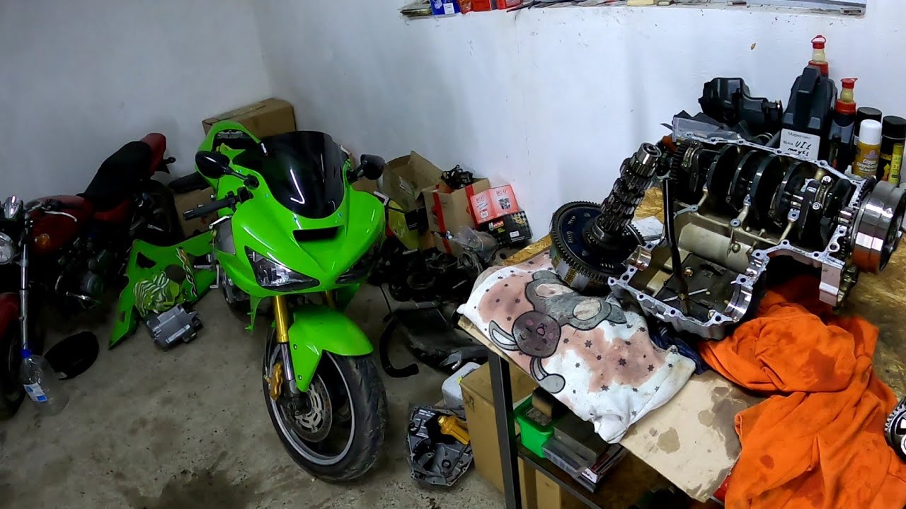 Ремонт Kawasaki ninja 636.Заклинила 2-га передача.Розбираю мотора,і ремонтую коробку.