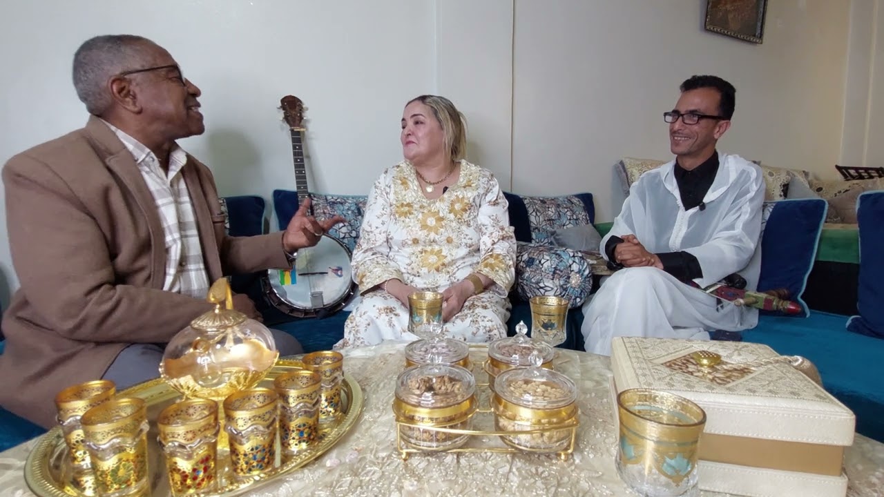 الفنانة مينة تبعمرانت تقدم ابنها الرايس حمادة ايور