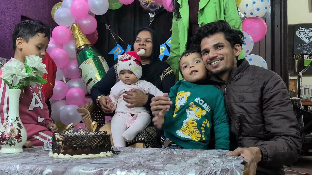 Har Dil Ne kata apni mausi ka cake  #shekhchillikiwife #hardilking #cake 