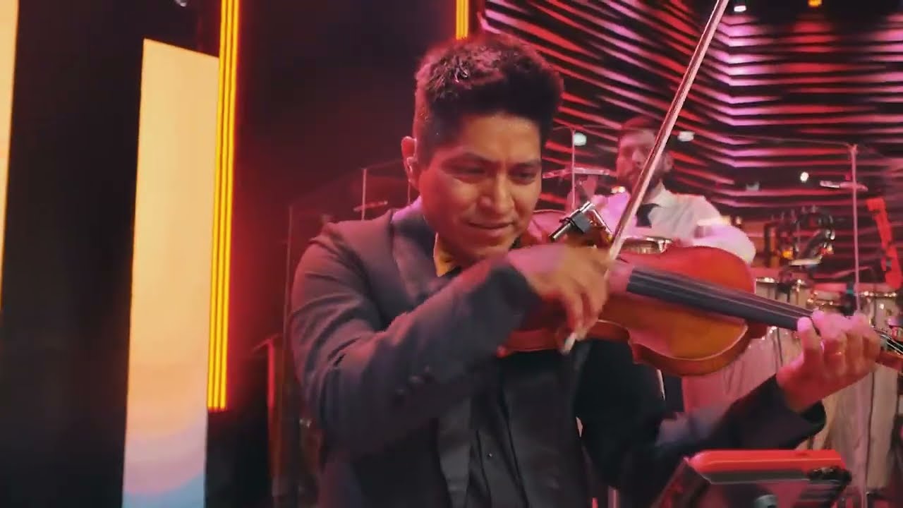 Medley la voz de mi amado y la mesa