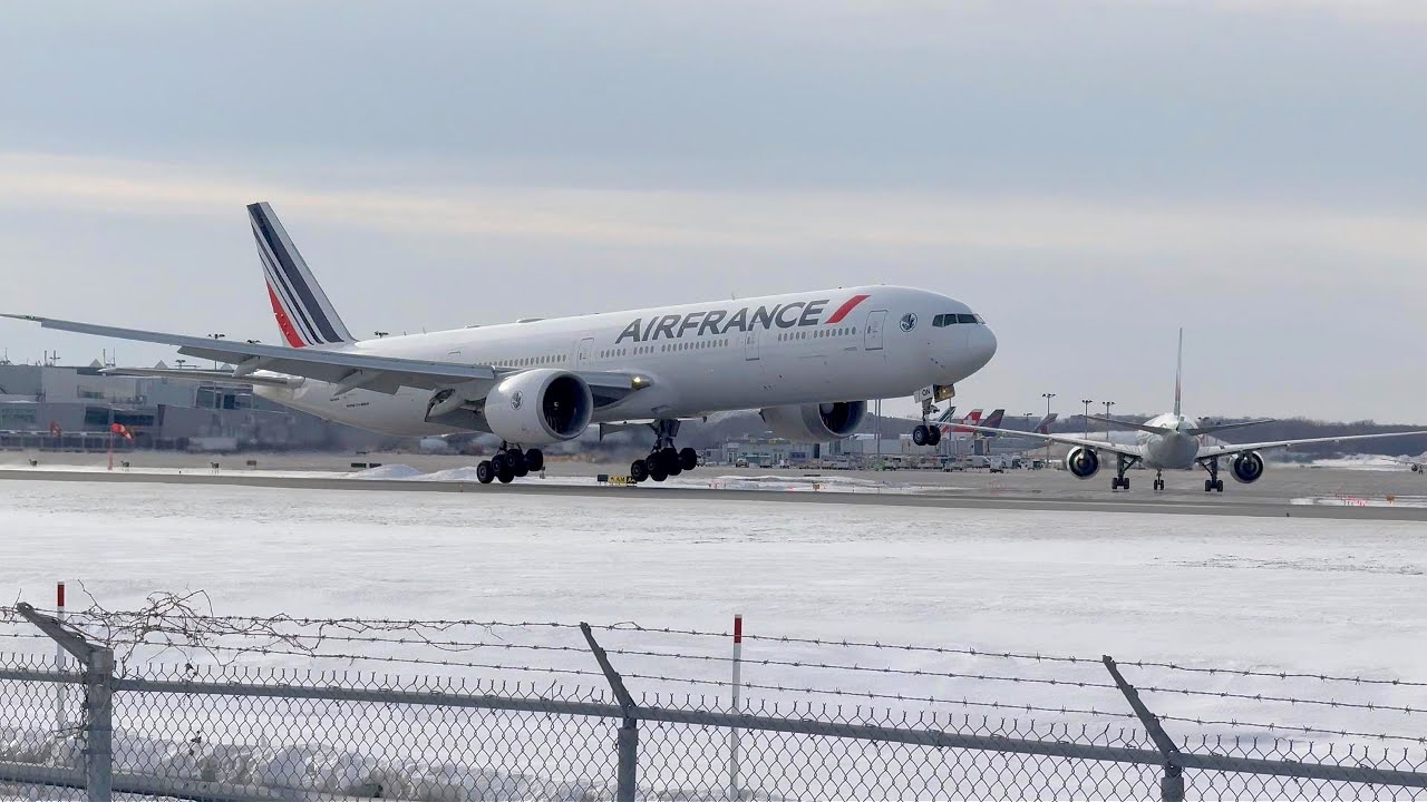 Best CYUL Winter Plane spotting Landing on runway 06R!!!