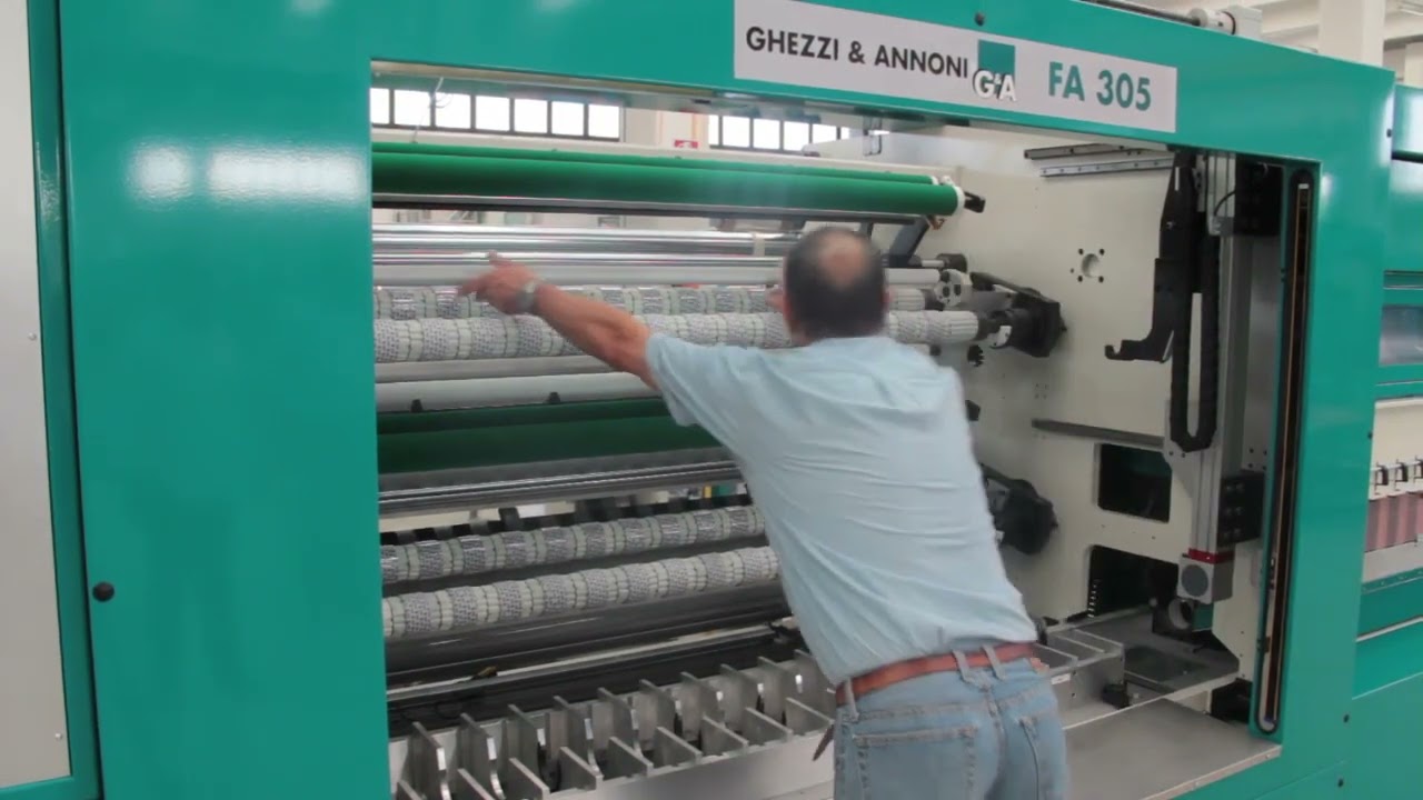 CorasNews_Guezzi&Annoni Cortadeira automática para fitas adesivas FA305 OPP Big Rolls