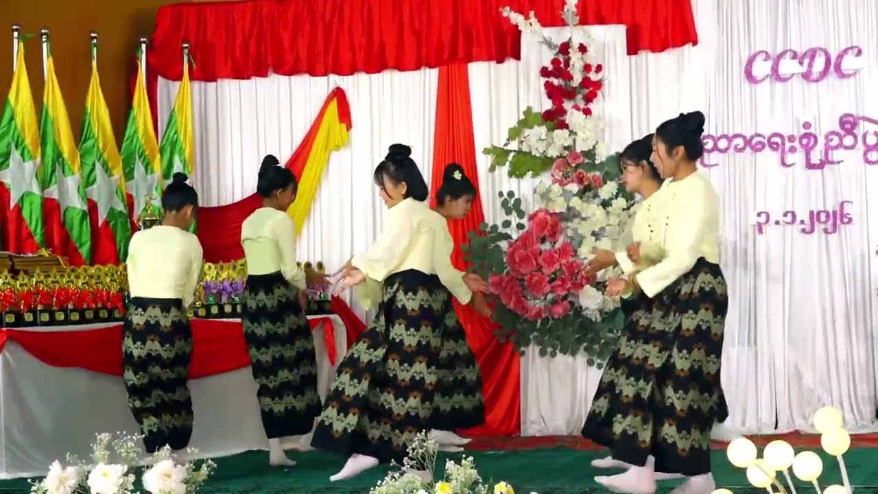 #Special traditional dance of 'ဆံရစ်ဝိုင်း' from grade 11🤩🤩🤩