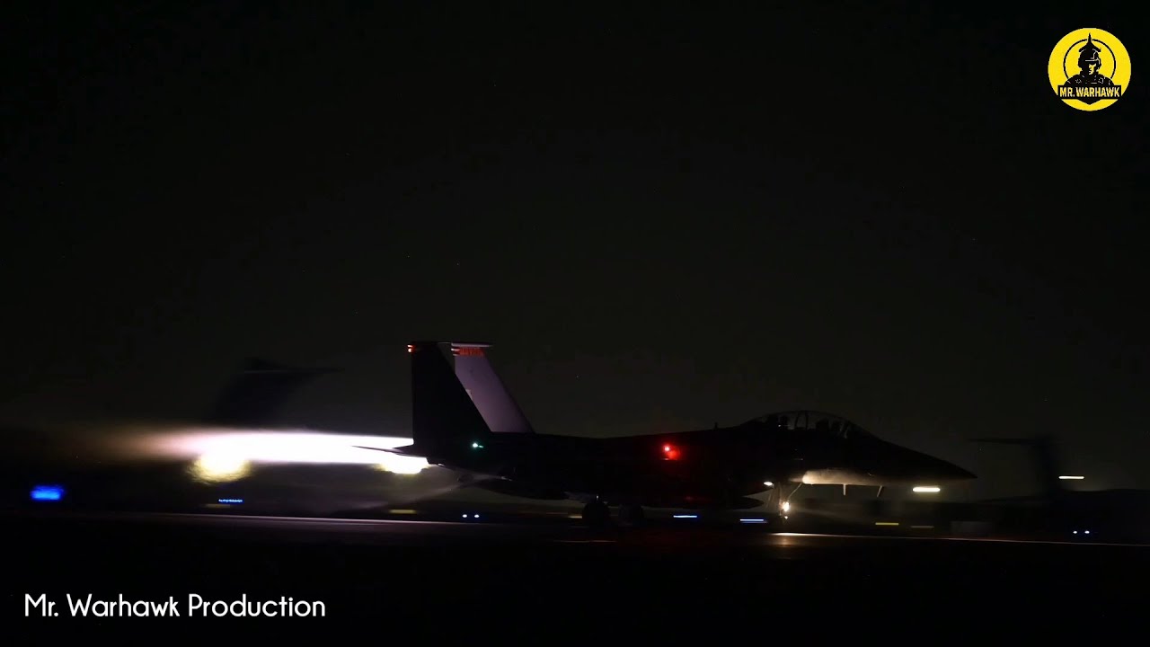 U.S. Air Force F-15E Strike Eagle back to back taking-off