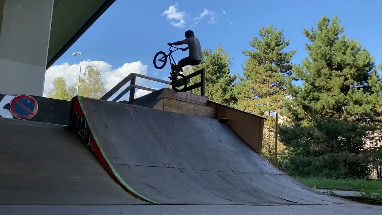 Kuba Spurný - biketrial on BMX
