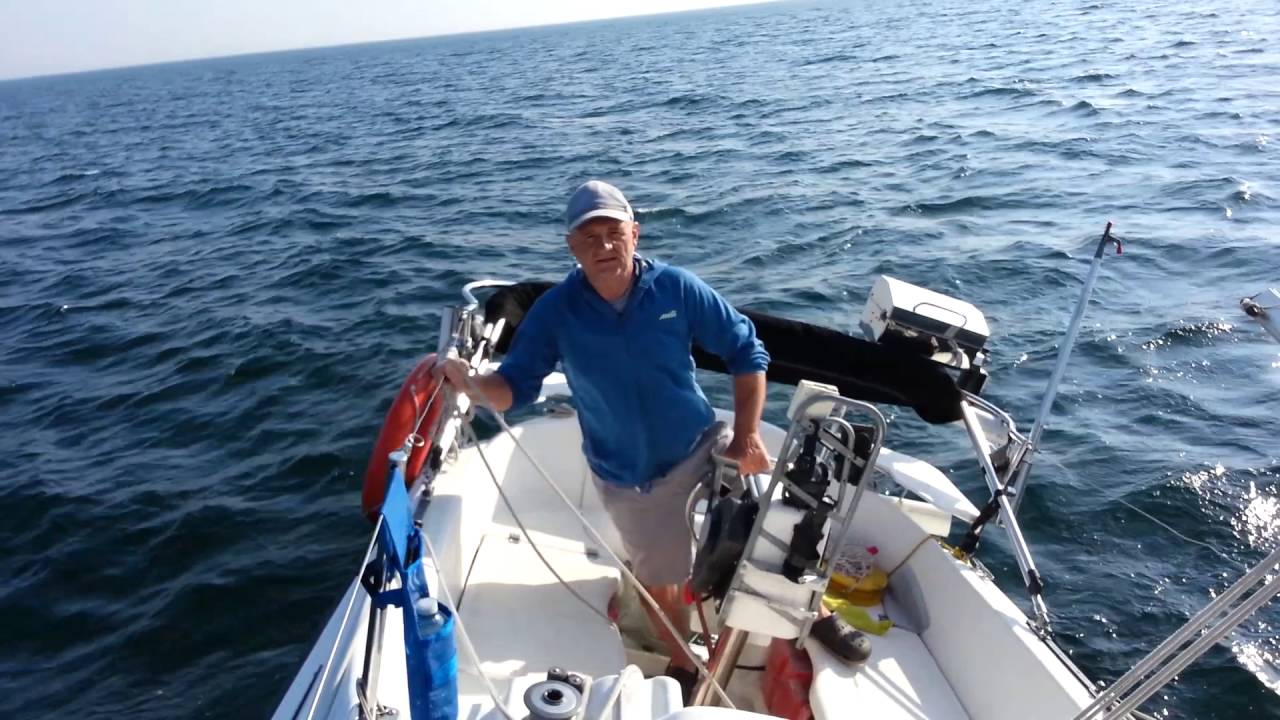 mvru - Sailing on the Lake Ontario on MacGregor 26m (05.26.16)