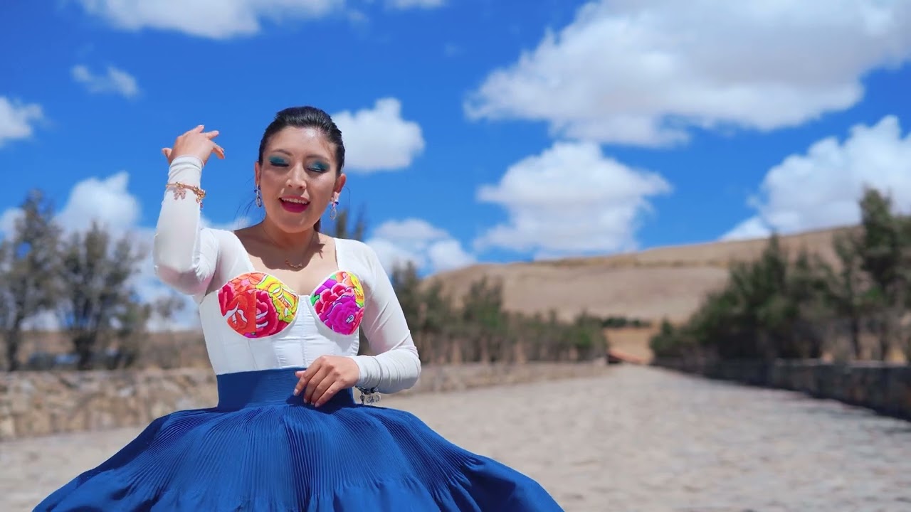 LLEGASTE A MI VIDA 🎤🎷 DULCE THALIA. 