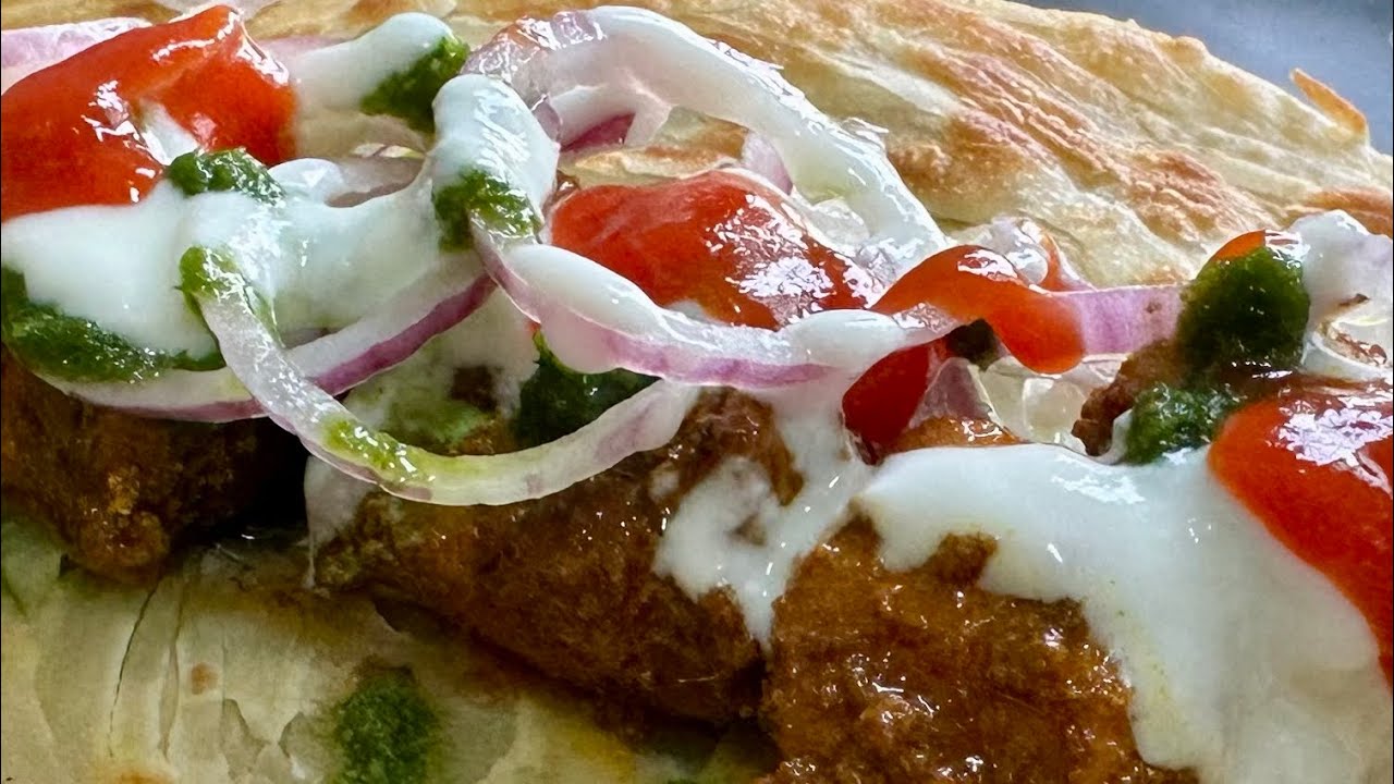 Ролл с курицей тандури