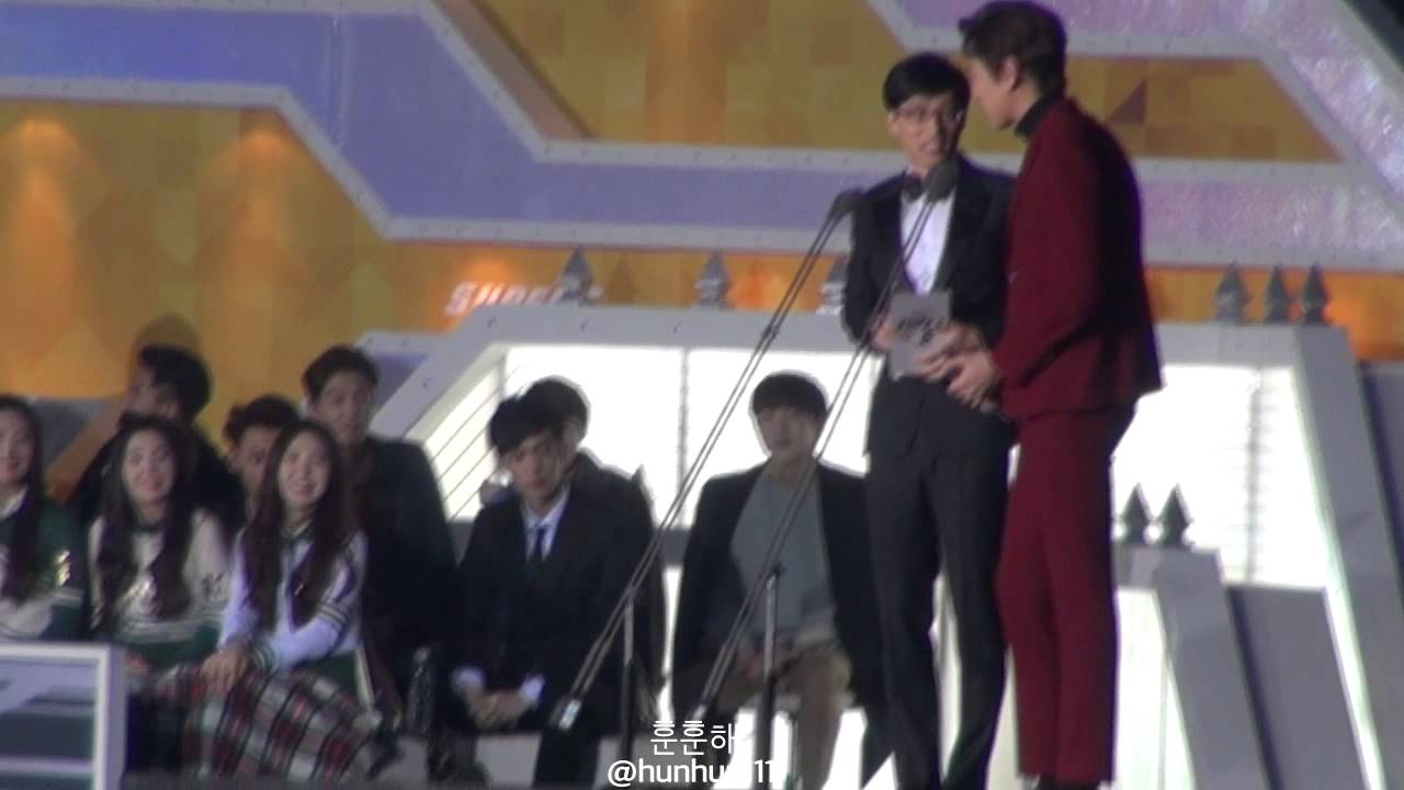 [FANCAM] 141221 가요대전 WINNER 신인상 수상 전부터 수상 후