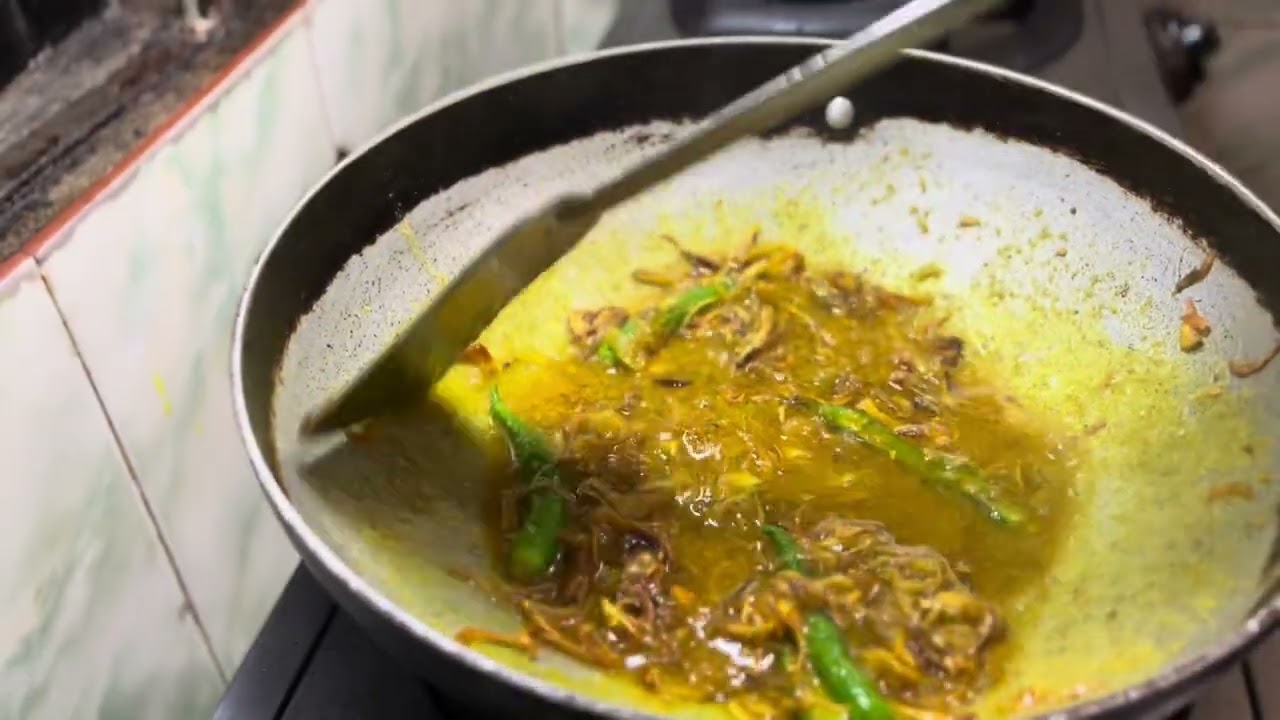 পুকুরের ছোট চিংড়ি দিয়ে কুমড়ো ভাজি।