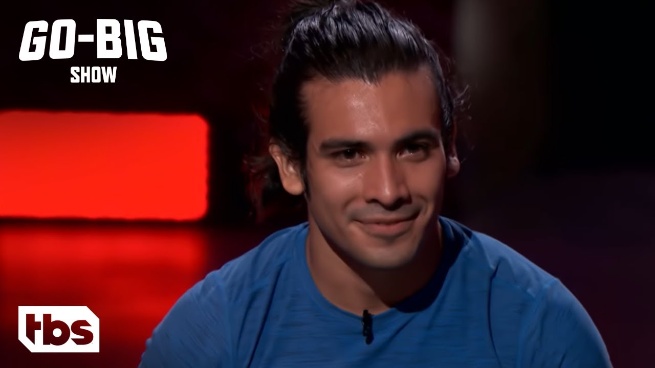 Go Big Show: Jefrick ‘Knife Ninja’ Barrios Sticks His Knives To The Competition (Clip) | TBS