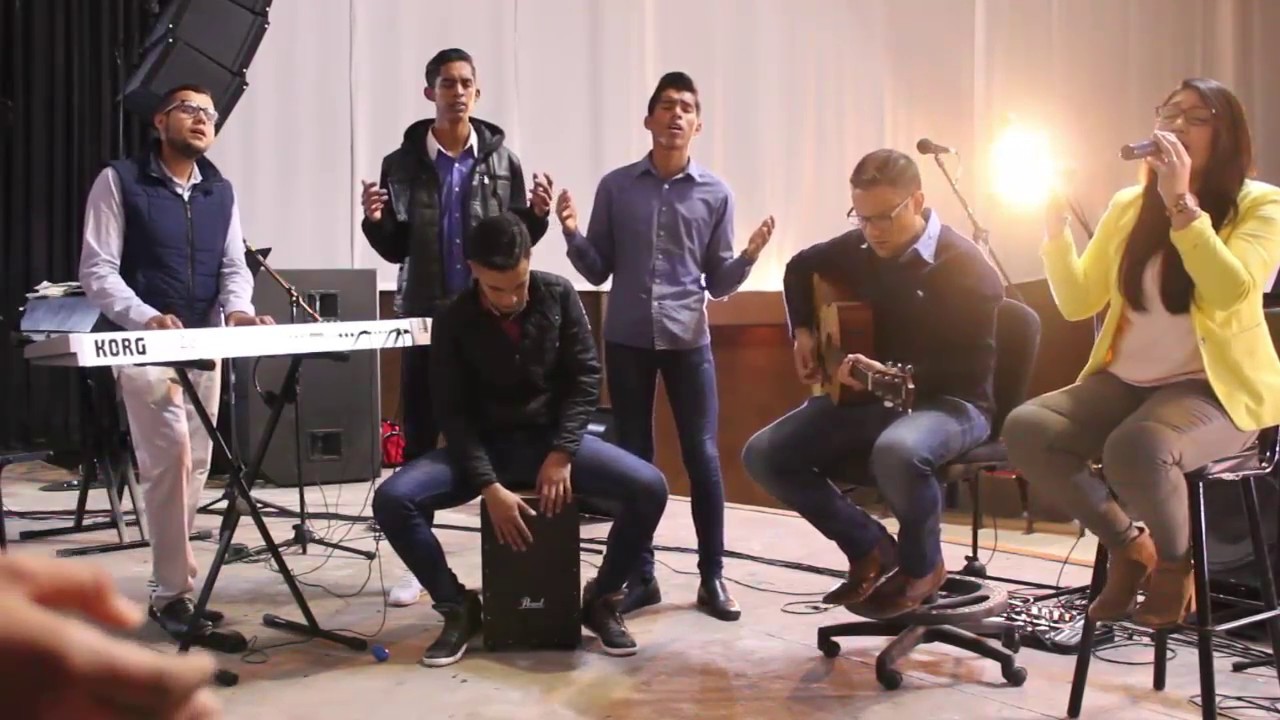 AvivaBajío Music - Al que está sentado en el trono (Cover)