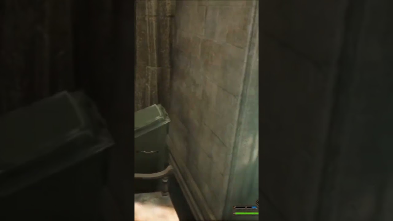 garbage bin eats trash then burps #harrypotter #hogwarts #hogwartslegacy